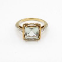 HM 9ct gold ring with aquamarine stone (3.7g) Size O