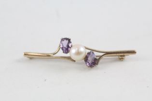 9ct gold antique amethyst & cultured pearl three stone bar brooch with base metal pin (3.7g)