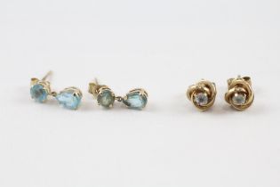 2x 9ct gold blue topaz drop & stud earrings with scroll backs (1.5g)