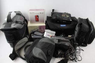 Video Camcorders Inc. Panasonic, Canon & Samsung Job Lot x 8 // Video Camcorders Inc. Panasonic,