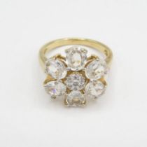 HM 9ct gold dress ring with white CZ stones in flower design (4.7g) Size N