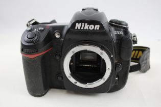 Nikon D300s DSLR DIGITAL CAMERA Body Only w/ Strap WORKING // Nikon D300s DSLR DIGITAL CAMERA Body