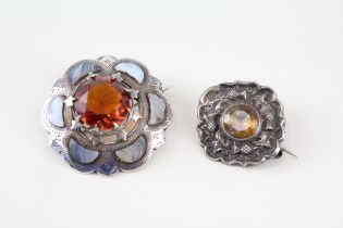 Two silver antique Scottish brooches including Agate (21g)