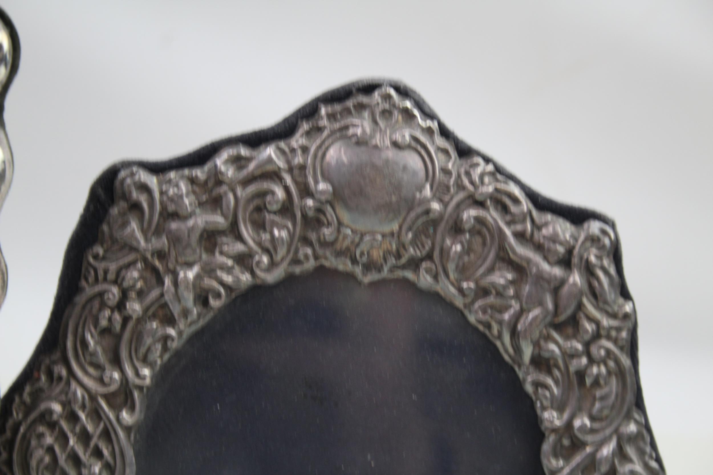 2 x Vintage HM .925 Sterling Silver Medium Photograph Frames Inc Cherubs 422g // In vintage - Image 5 of 8