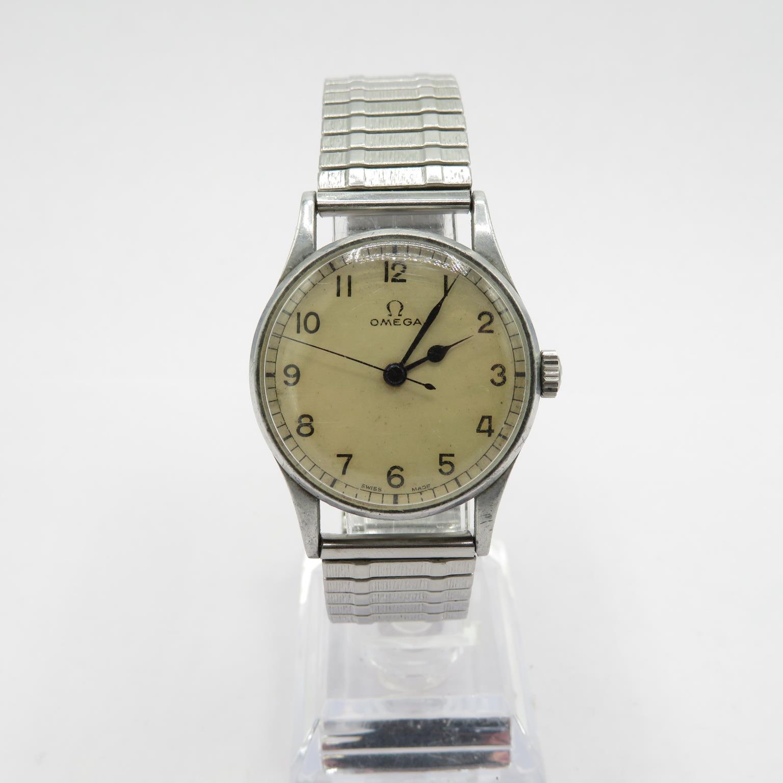 Omega 30T2SC Gent's vintage WWII Military style wristwatch handwind working Omega Cal 30T2 SC/