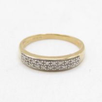 9ct gold diamond dress ring (2.1g) Size P