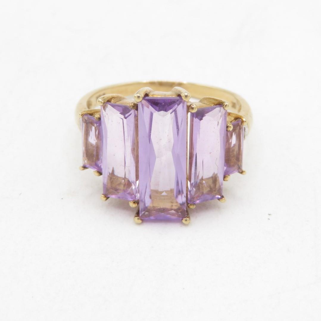 9ct gold amethyst five stone cocktail ring with diamond sides (3.8g) Size P