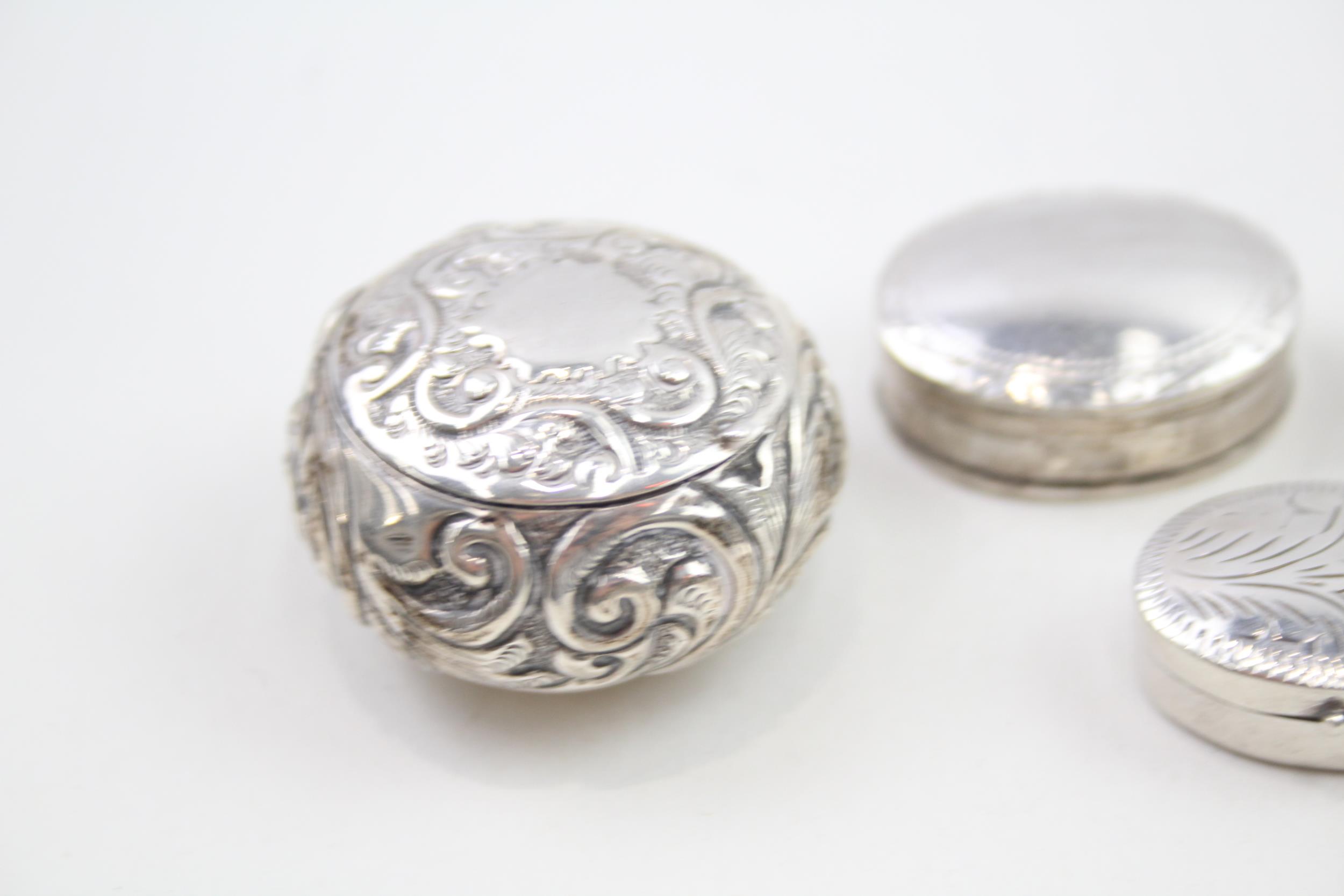 5 x Antique / Vintage Hallmarked .925 Sterling Silver Pill / Trinket Boxes (64g) // In antique / - Image 2 of 6