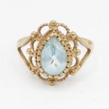 9ct gold pear cut blue topaz dress ring (1.9g) - MISHAPEN - AS SEEN Size N