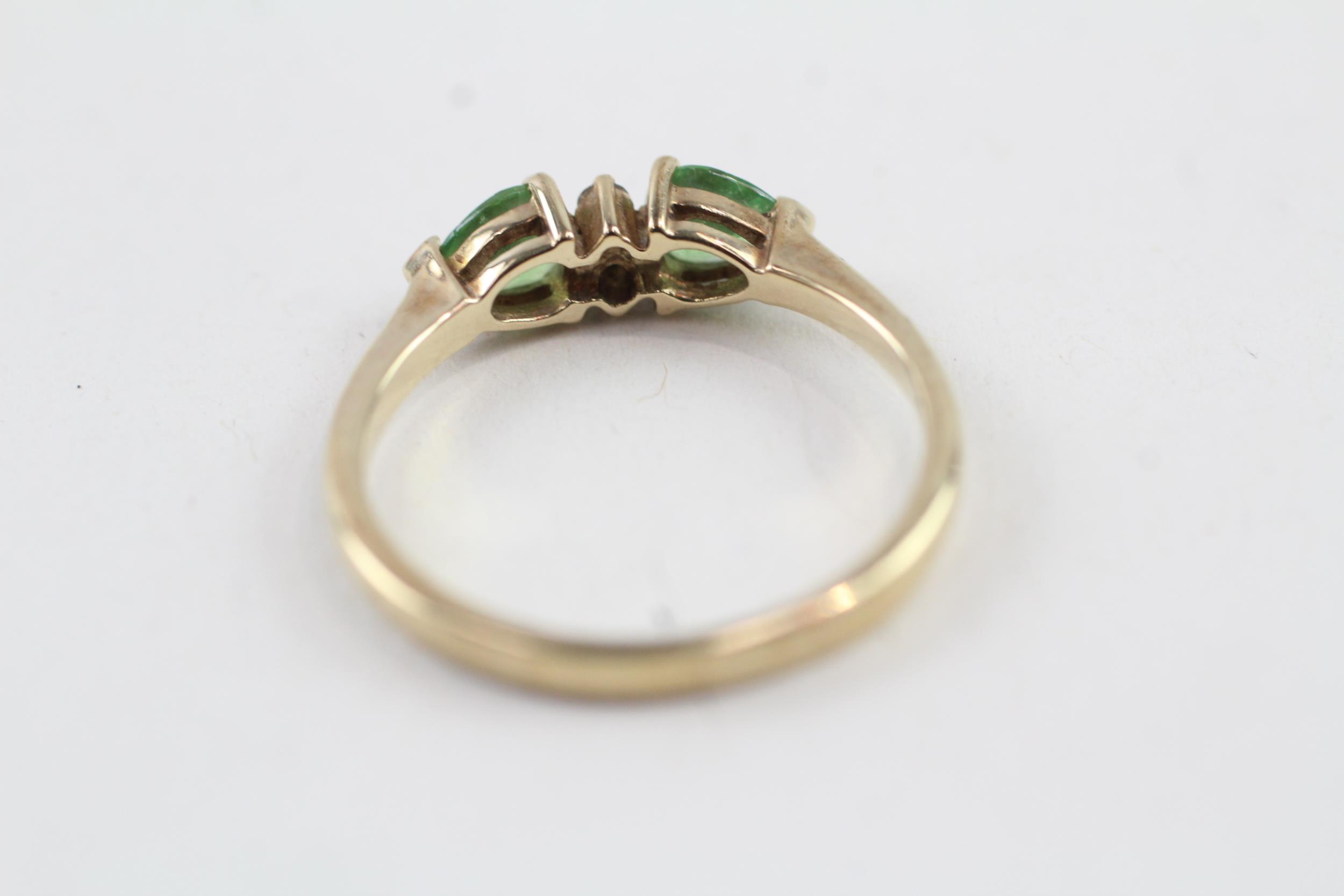 9ct gold pear cut green garnet & diamond (1.8g) Size N - Image 3 of 6