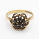 9ct gold sapphire seven stone floral cluster ring with openwork frame (2.4g) Size P