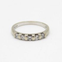 9ct white gold diamond five stone ring (1.9g) Size L