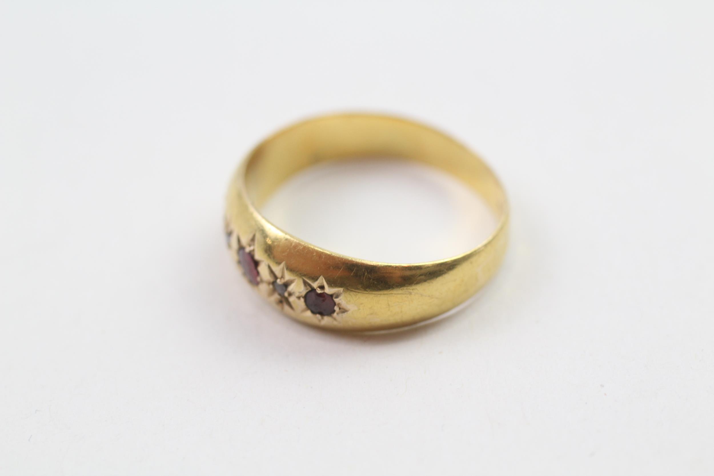 18ct gold antique red paste & diamond ring, hallmarked: Chester 1906 (2g) Size O - Image 2 of 4