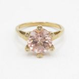 9ct gold morganite dress ring with heart shaped diamond claws (3.1g) Size N