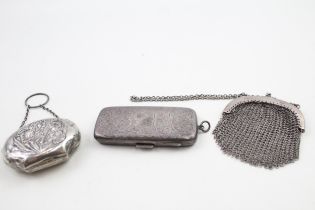 3 x Antique / Vintage Ladies Vanity Inc Cigarette Case, Chainmail Purse Etc 104g - In antique /