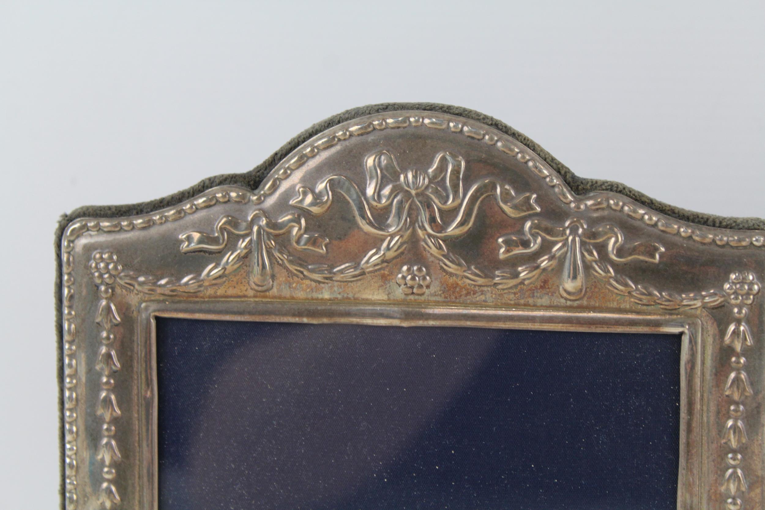 2 x Vintage Hallmarked .925 STERLING SILVER Photograph Frames R Carr (787g) - Maker - R.Carr - Image 2 of 6