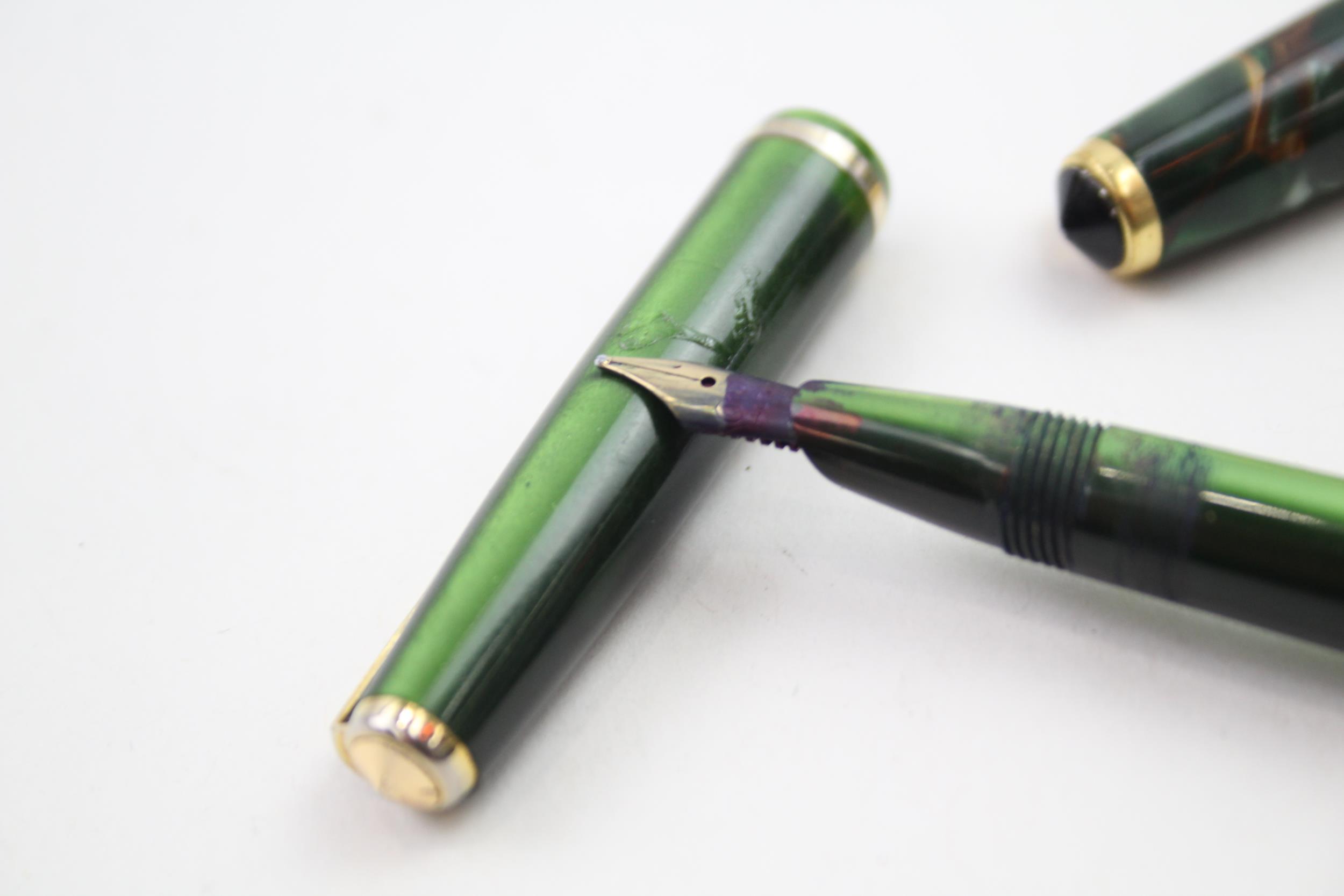 2 x Vintage CONWAY STEWART Fountain Pens w/ 14ct Gold Nibs WRITING Inc 570 - Inc 570, 12 Etc DIP - Image 2 of 6