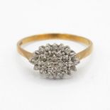 9ct gold vintage diamond cluster ring, Hallmarked Sheffield 1990 (3.1g) Size Y