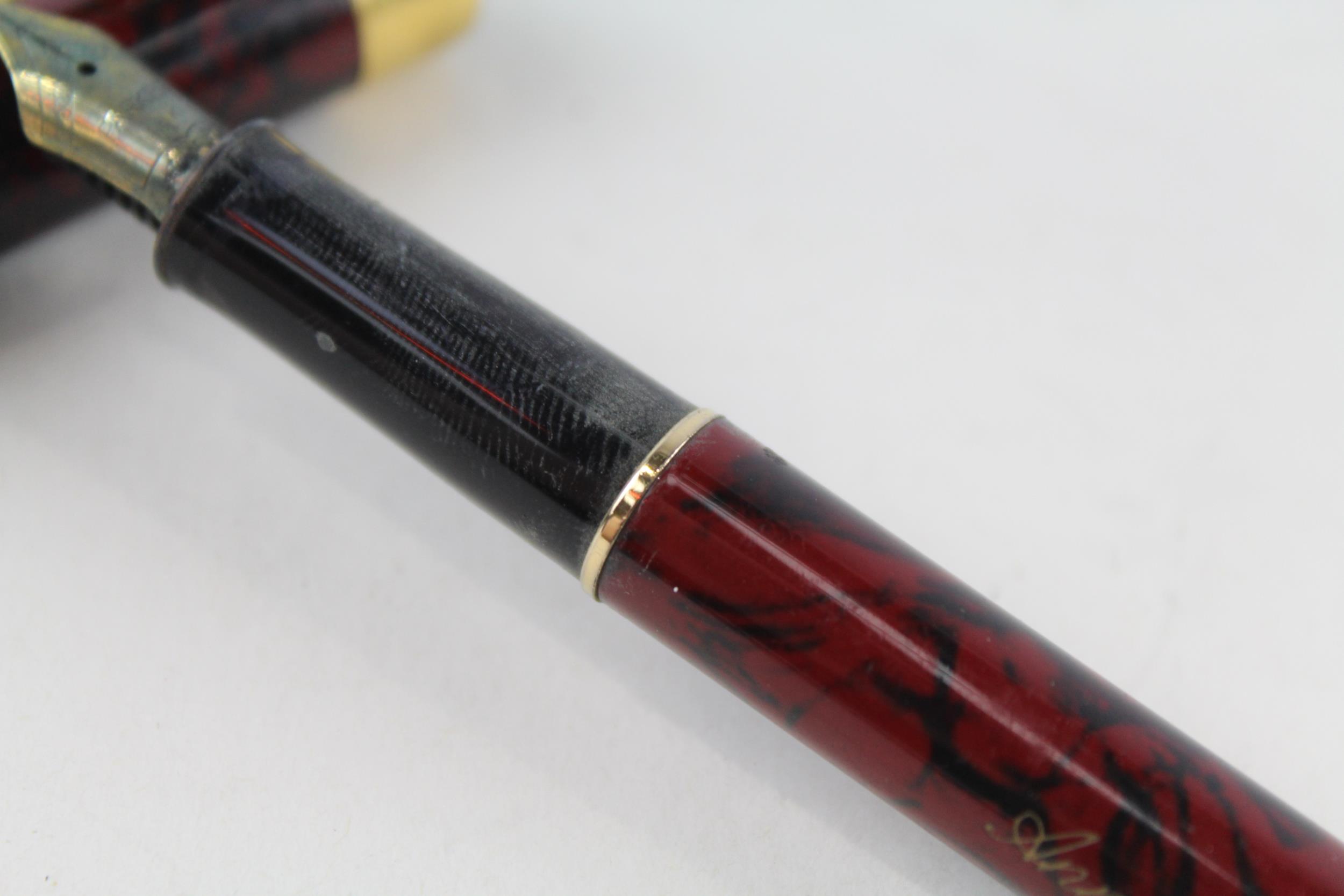 PARKER Sonnet Burgundy Lacquer Fountain Pen w/ 18ct Gold Nib WRITING - w/ Personal Engraving Etc Dip - Image 3 of 4