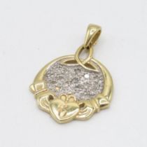 9ct gold pavé set diamond Irish claddagh pendant (2.1g)