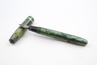 Vintage CONWAY STEWART 84 Green Fountain Pen w/ 14ct Gold Nib WRITING - DIP TESTED & WRITING In