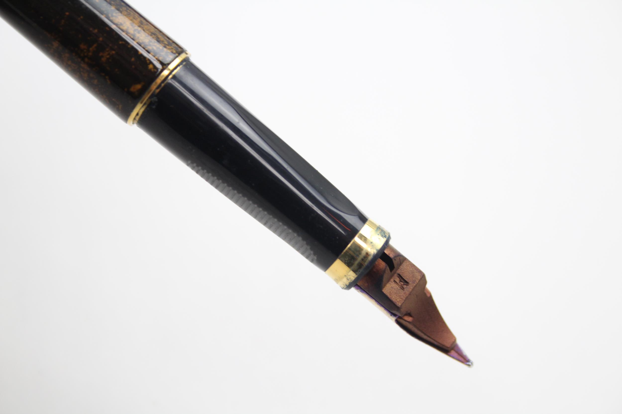 Vintage PARKER 75 Brown Lacquer Fountain Pen w/ 14ct Gold Nib WRITING - Dip Tested & WRITING In - Image 5 of 6