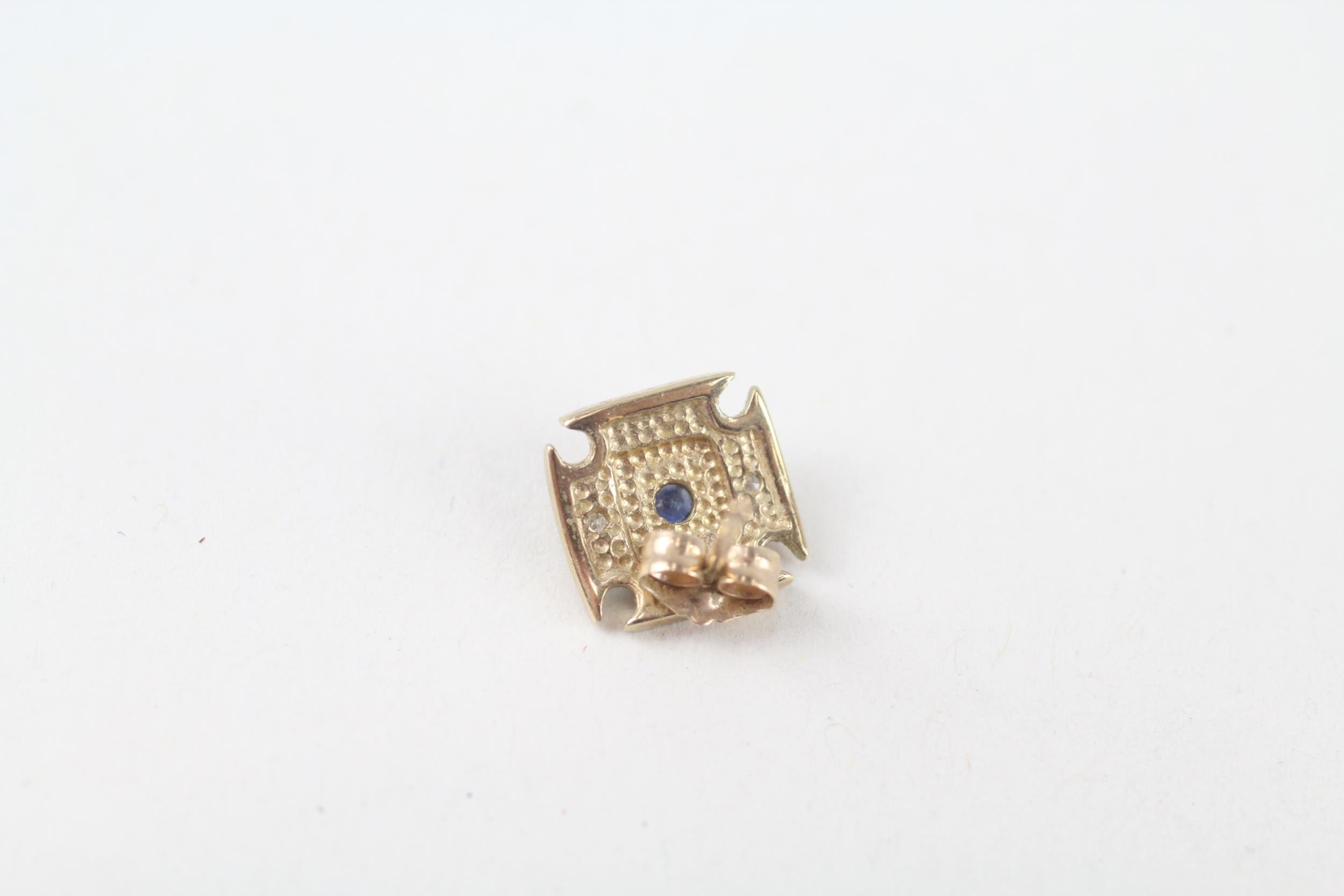9ct gold sapphire & diamond stud earrings (1.5g) - Image 4 of 4