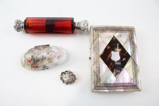 Antique Ladies Vanity Collectables Inc Double Scent Bottle, Mourning Brooch Etc - Items are in