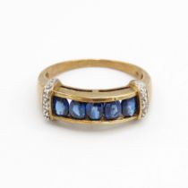 9ct gold oval cut sapphire & diamond dress ring (2.5g) Size O
