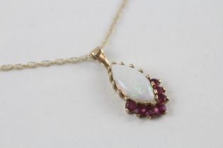 9ct gold vintage opal & ruby pendant necklace (1.7g)