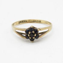 9ct gold sapphire seven stone floral cluster ring with split shank (1g) Size J