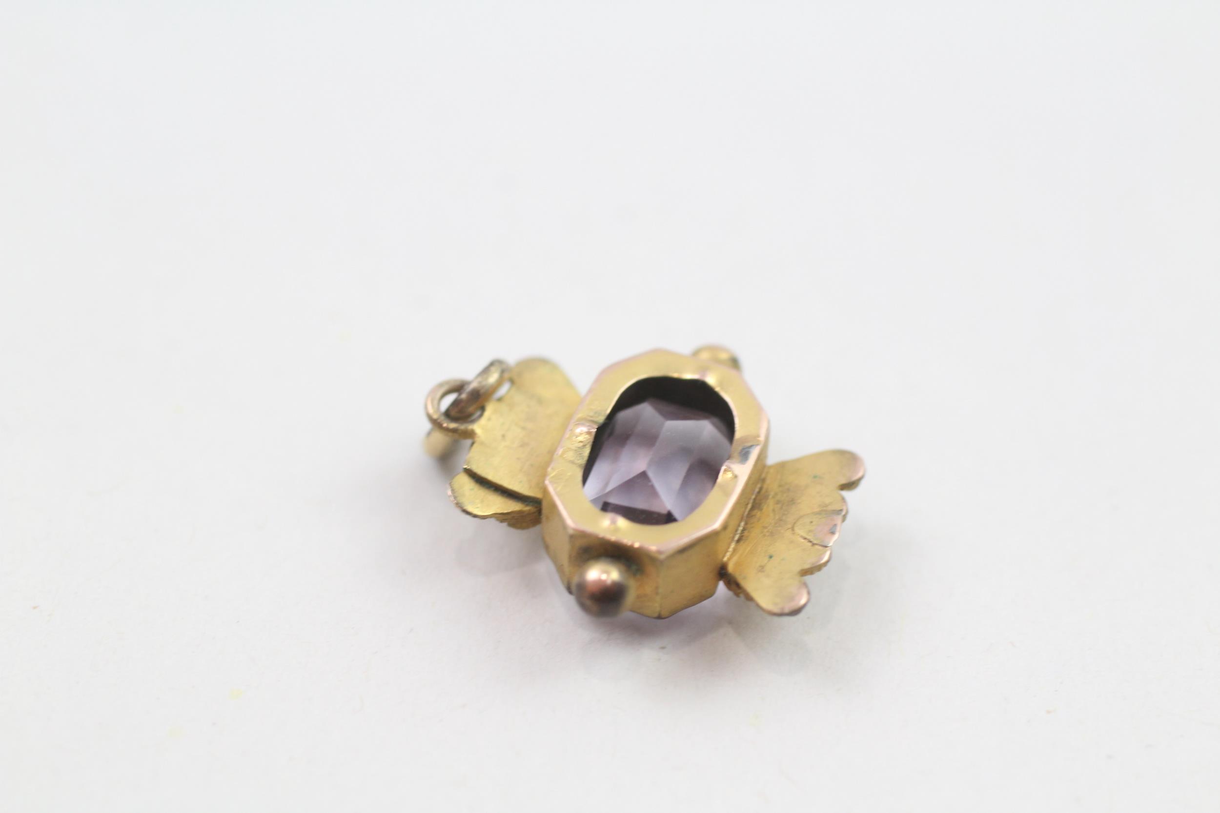9ct gold antique amethyst charm (1.7g) - Image 4 of 4