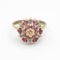 9ct gold vintage ruby & diamond cluster ring (2.6g) Size M