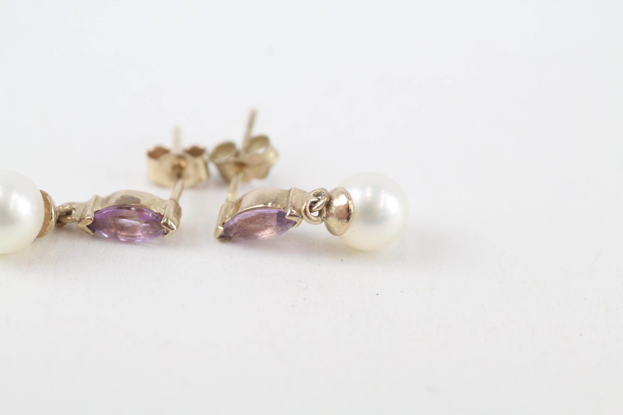 9ct gold marquise cut amethyst & cultured pearl drop earrings (1.4g) - Image 2 of 4