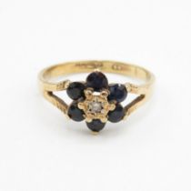 9ct gold vintage sapphire & diamond cluster ring, Hallmarked Edinburgh 1980 (1.6g) Size K