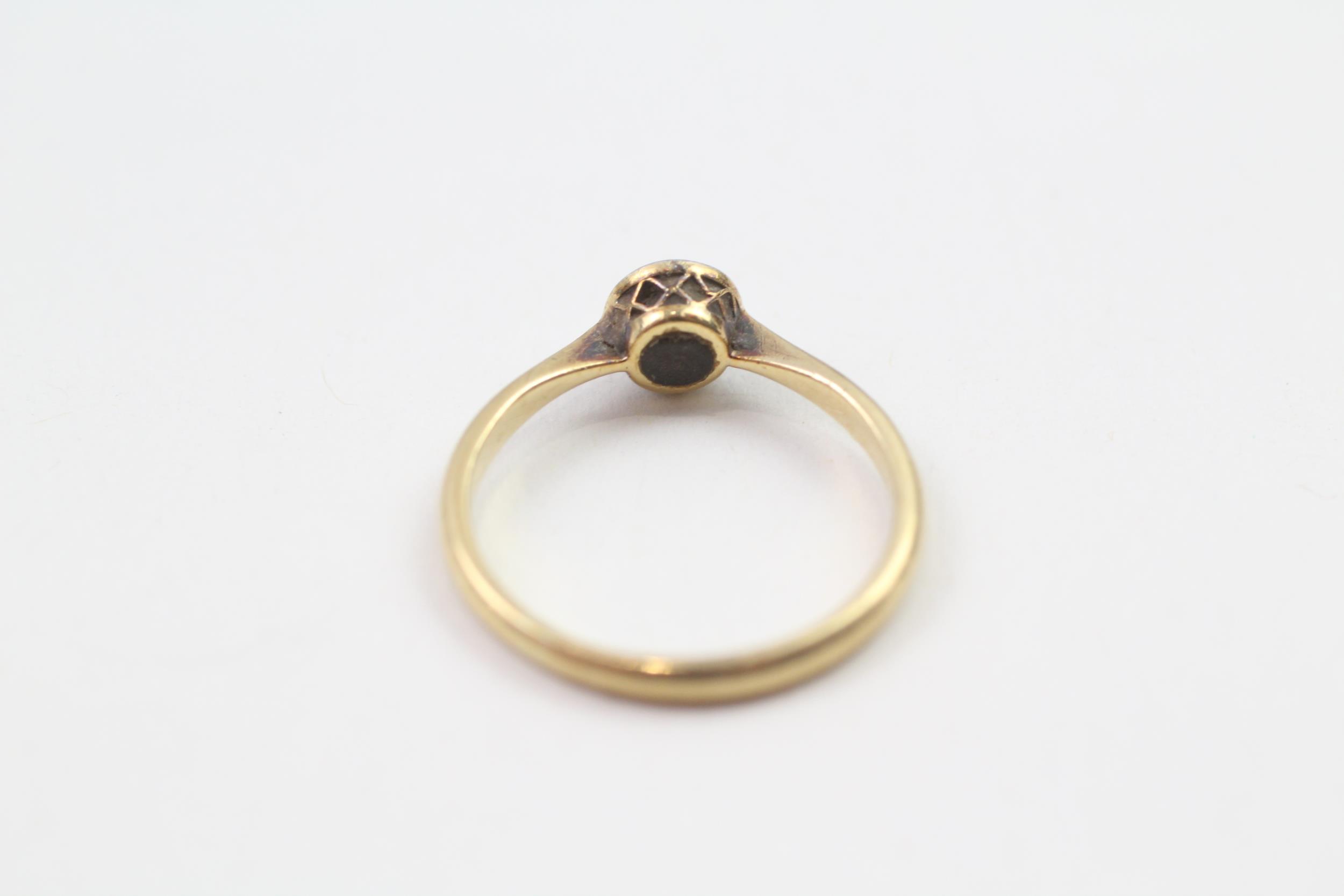 18ct gold & platinum circular cut diamond single stone ring (2.4g) Size O - Image 4 of 4