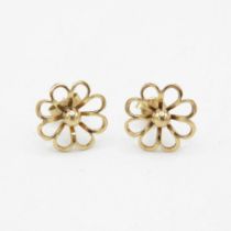 9ct gold flower stud earrings (0.7g)