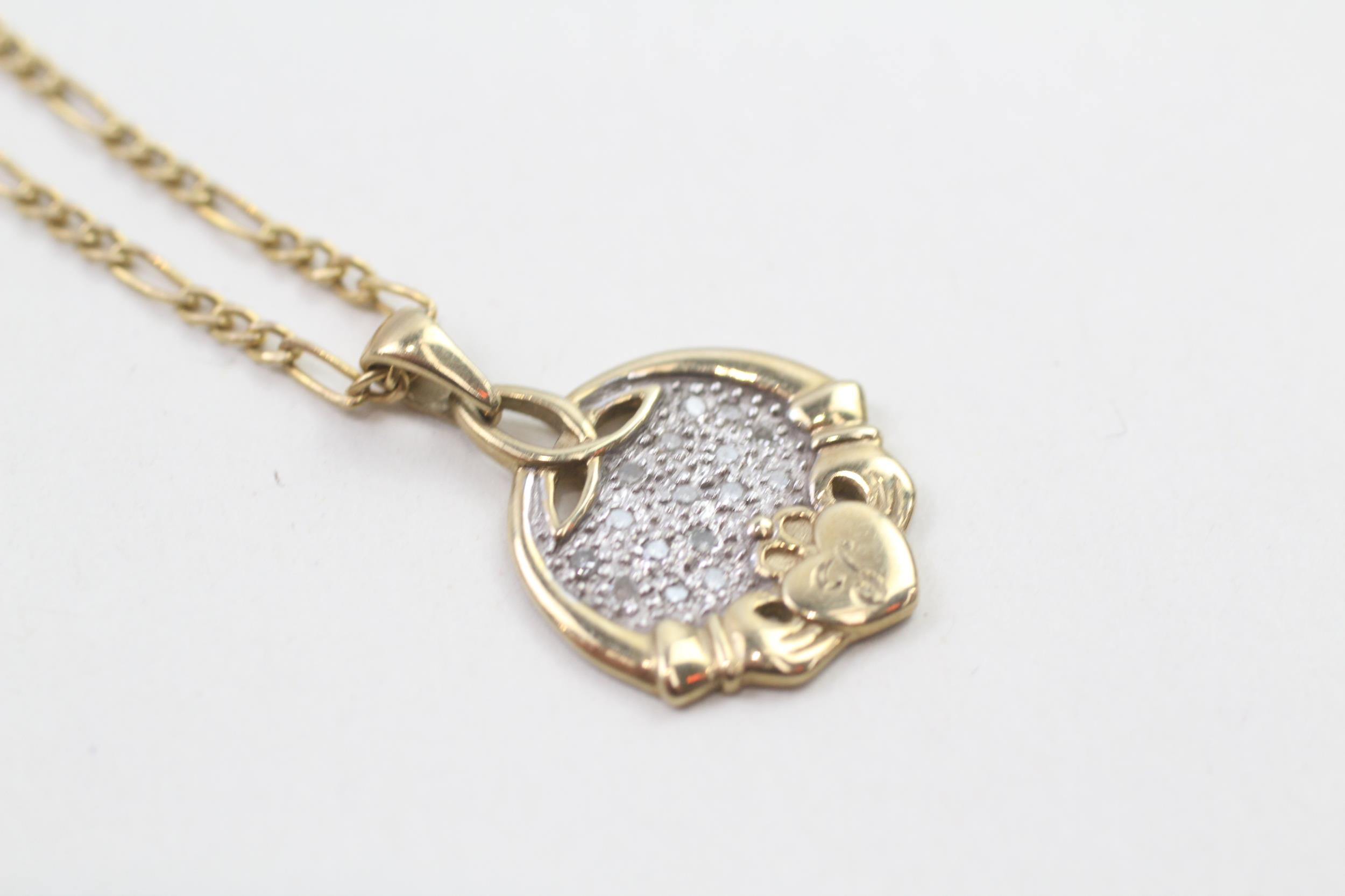 9ct gold diamond irish claddah pendant necklace (3.2g) - Image 3 of 4