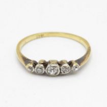 18ct gold old cut diamond five stone ring (1.5g) Size M