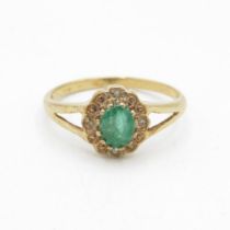 9ct gold emerald single stone ring with diamond surround & split shank (1.8g) Size N