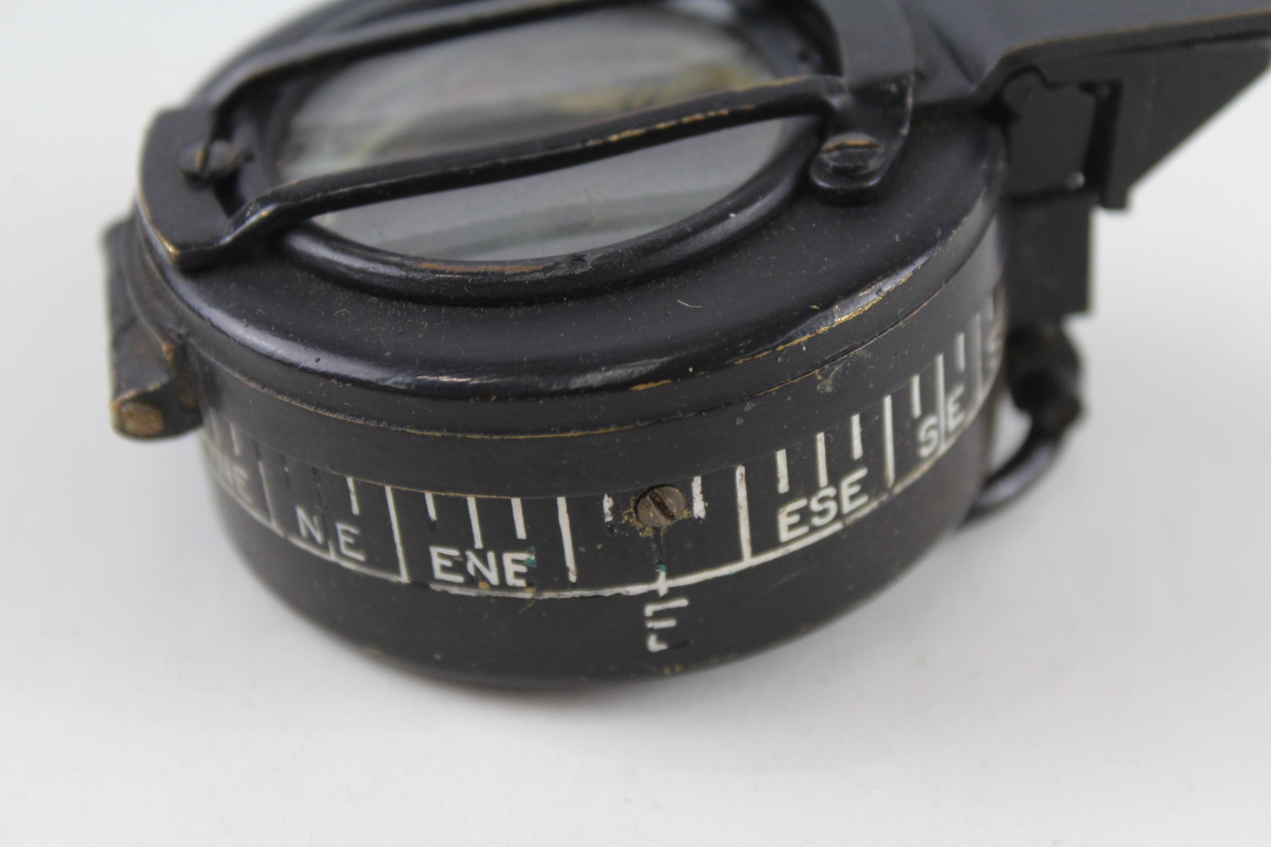 Leather Cased WW2 Military Fluid Filled Compass Dated 1945 - Leather Cased WW2 Military Fluid Filled - Image 2 of 6