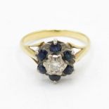 18ct gold vintage sapphire and diamond set cluster ring (2.6g) Size L