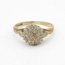 9ct gold diamond cluster ring (2.3g) Size M