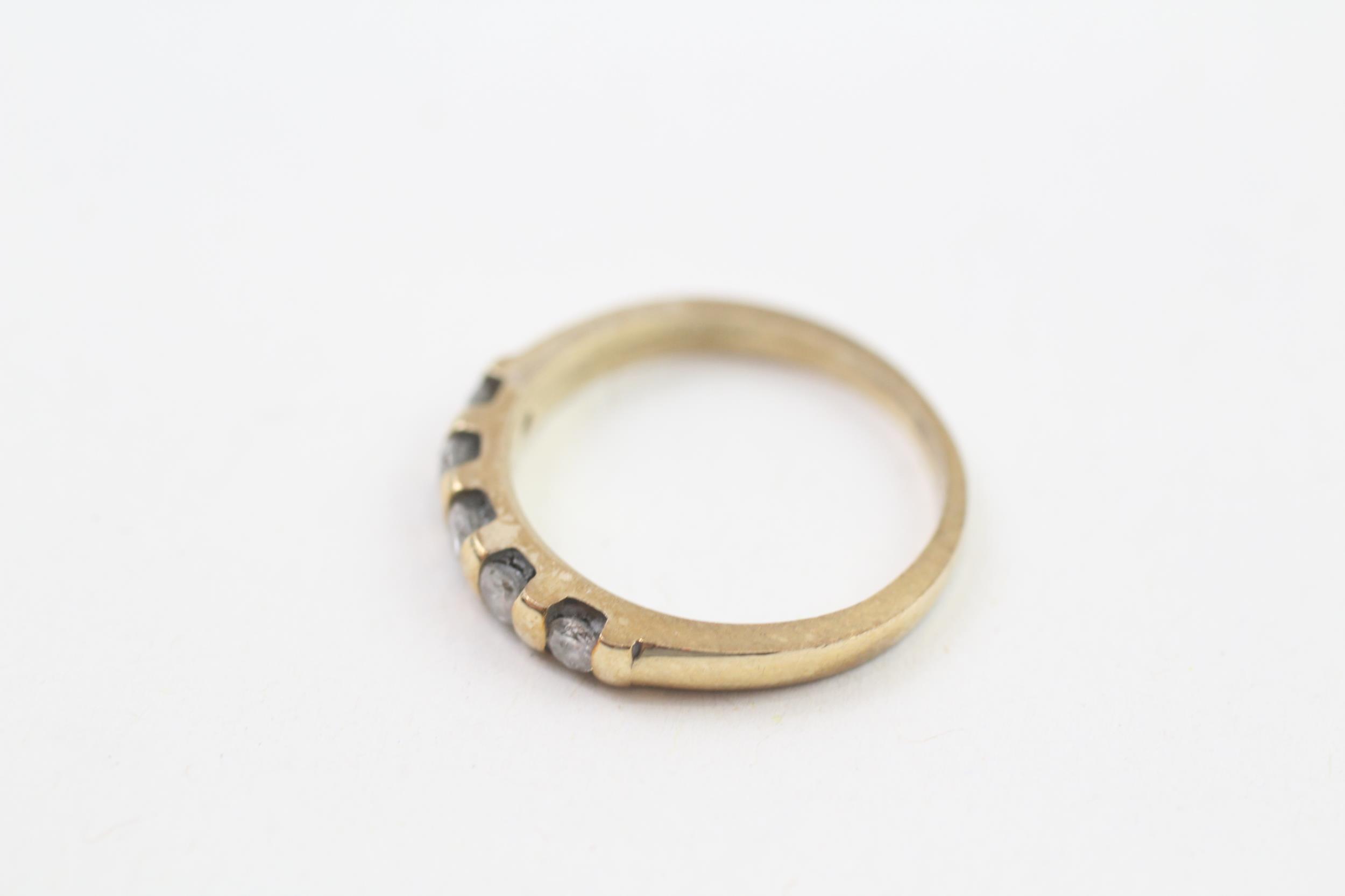 9ct gold diamond bar set half eternity ring (1.7g) Size I 1/2 - Image 4 of 4