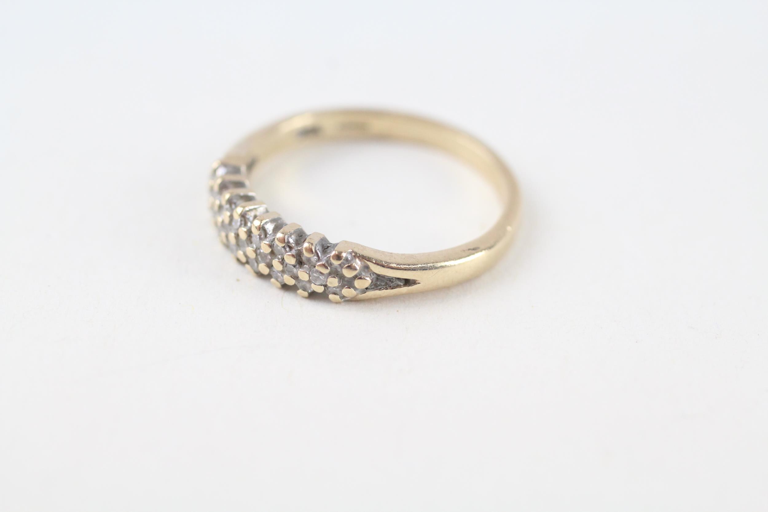 9ct gold vintage diamond set band ring (1.8g) Size L - Image 3 of 4