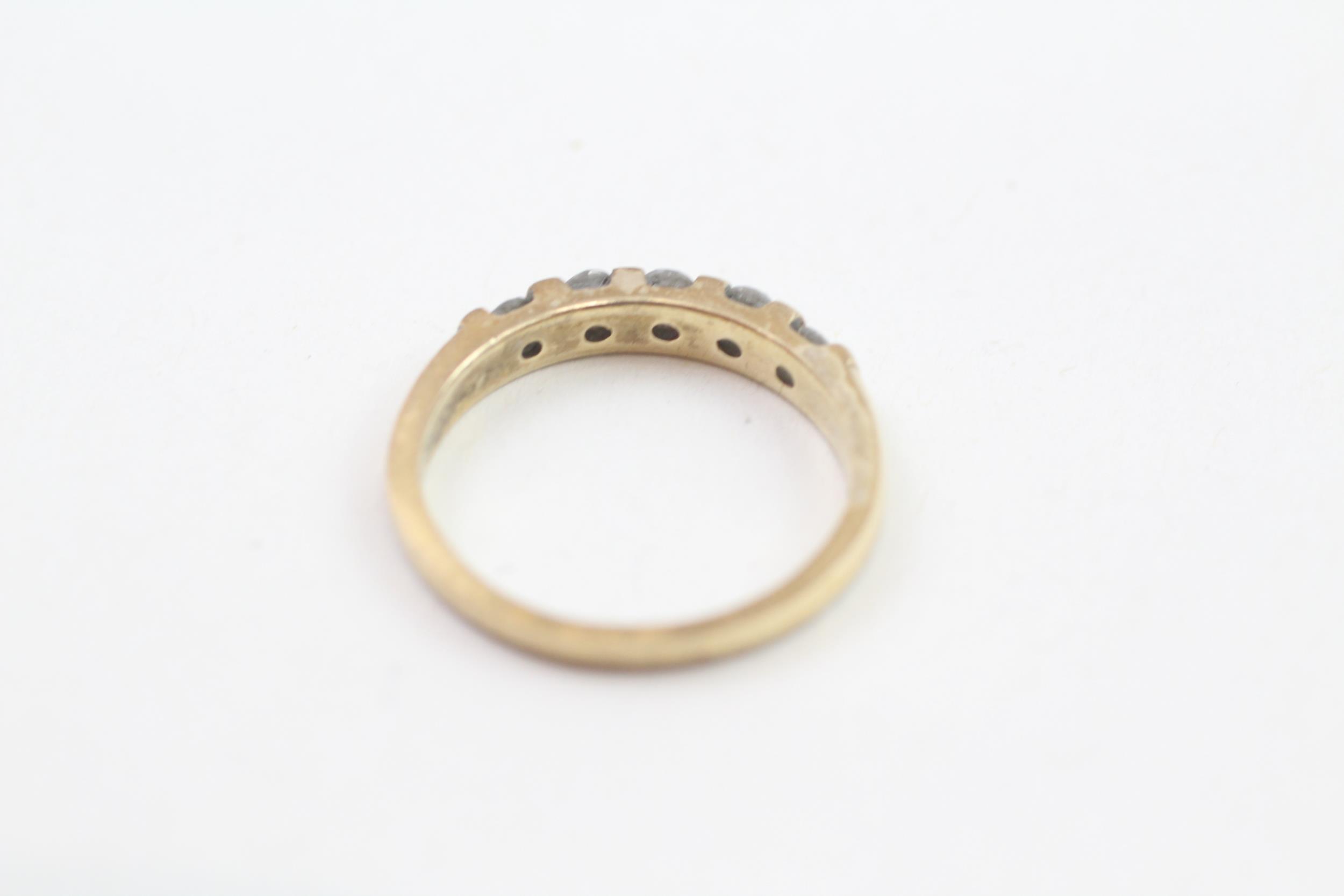 9ct gold diamond bar set half eternity ring (1.7g) Size I 1/2 - Image 3 of 4