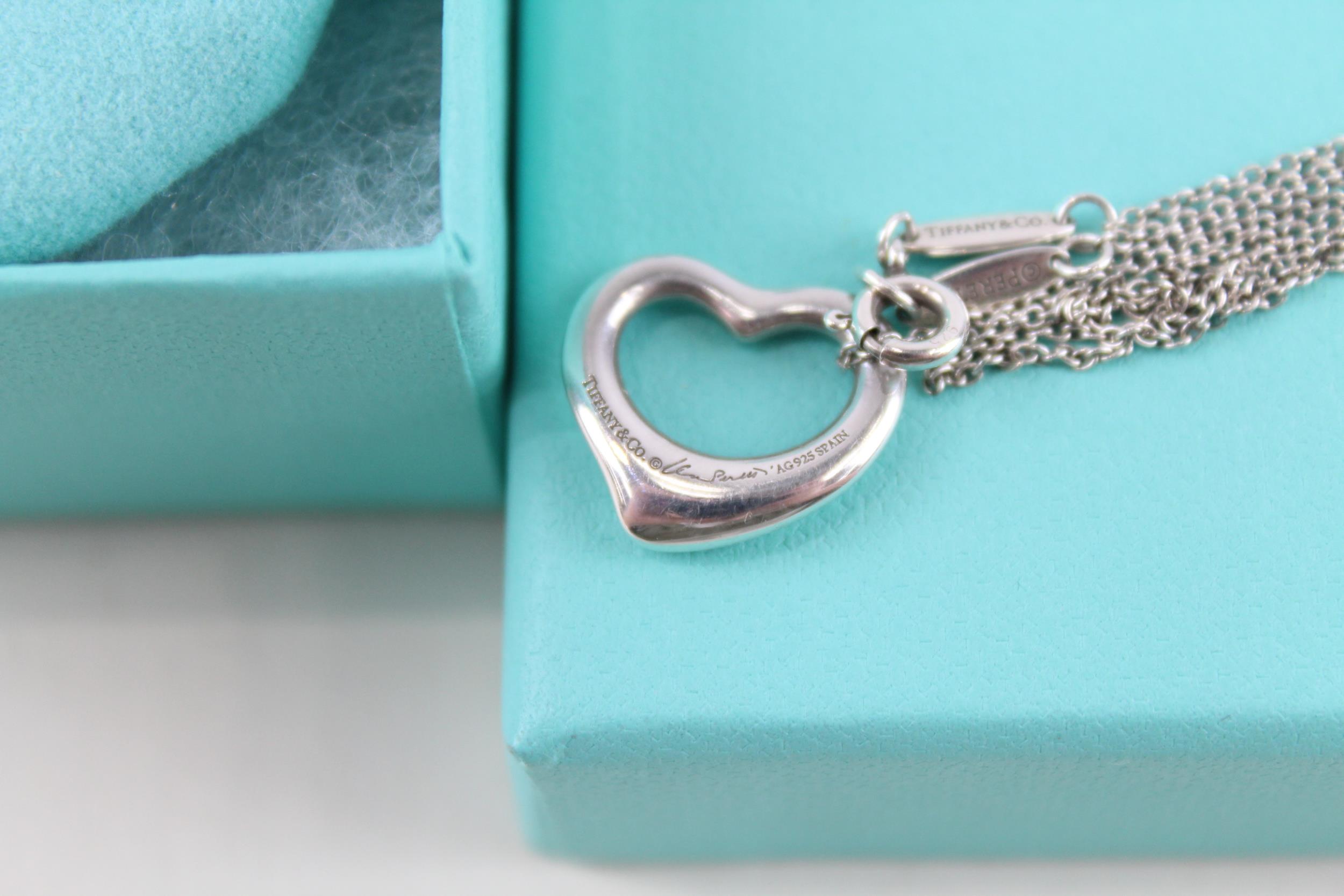 A silver heart pendant necklace by Elsa Peretti for Tiffany and Co (4g) - Image 4 of 5