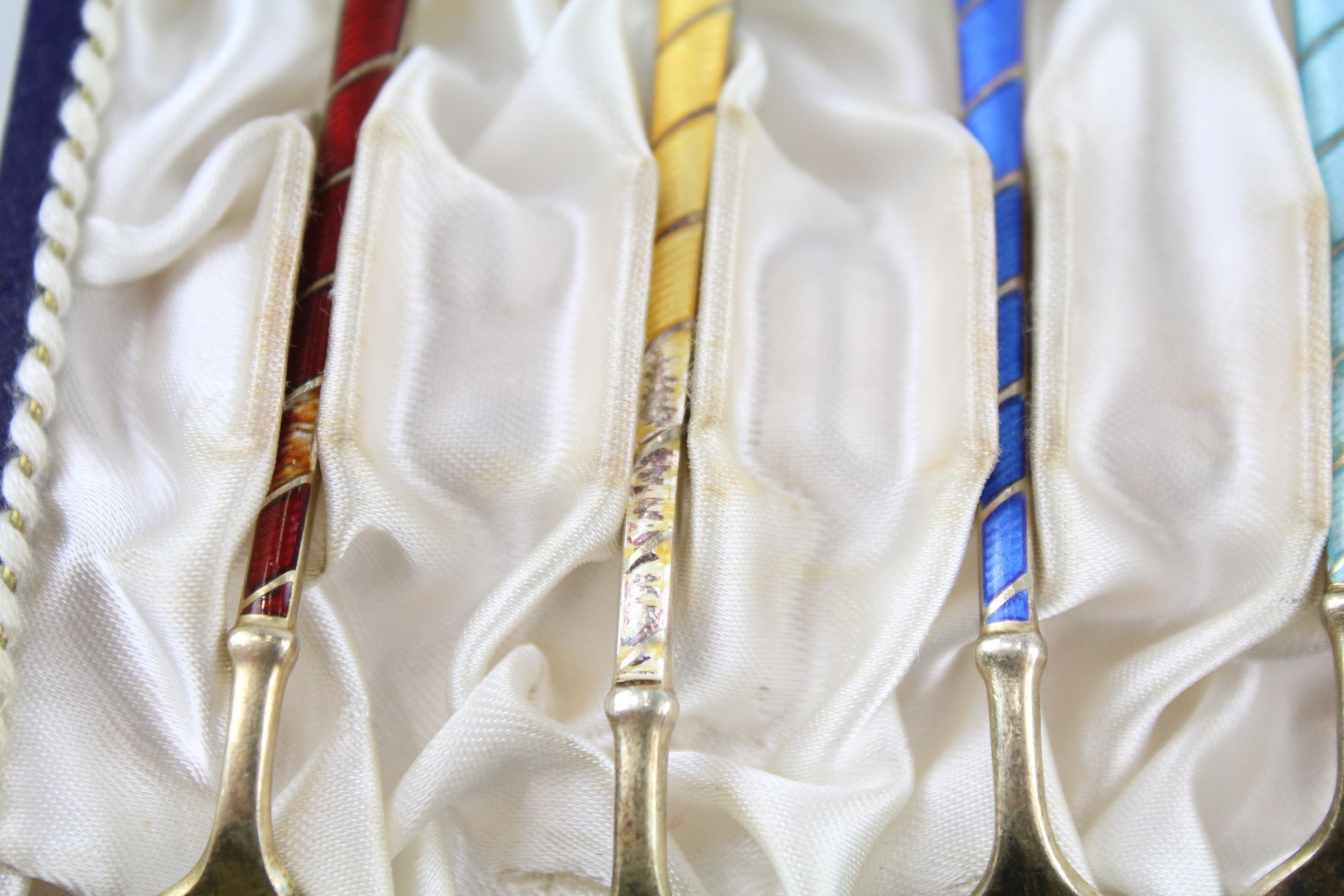 6 x Vintage Danish Stamped .925 Sterling Silver Guilloche Enamel Teaspoons (88g) - w/ Cased Length - - Image 7 of 8