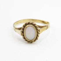 9ct gold vintage opal dress ring (1.3g) MISHAPEN - AS SEEN Size N