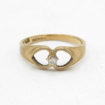 9ct gold diamond single stone ring with openwork heart shank (2.3g) Size O